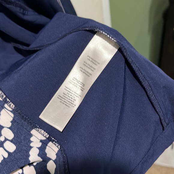 $7SALE Chicos Zenergy athletic jacket full zip Navy Blue White Pockets - Picture 8 of 12